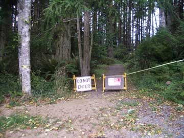 Trail Closed sign at Salt Creek
